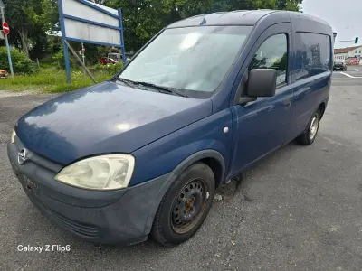 Gebraucht Opel Combo 87 PS (63 kW) 2003 Blau Van / Kleinbus