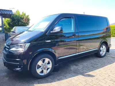 Gebraucht VW Multivan Highline 204 PS (150 kW) 2017 Schwarz Van / Kleinbus