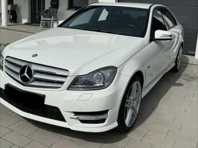 Gebraucht Mercedes C180 Avantgarde 156 PS (114 kW) 2012 Limousine