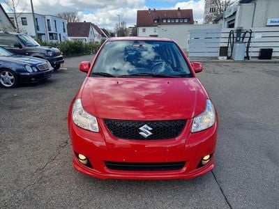 Gebraucht Suzuki SX4 107 PS (78 kW) 2009 Rot Limousine