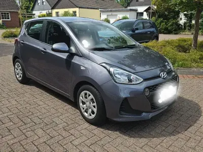Gebraucht Hyundai i10 87 PS (63 kW) 2020 Grau Kleinwagen