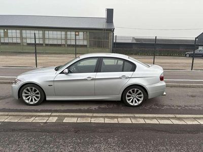 Silber Gebraucht 2005 BMW 325 Performance Limousine | 3.200 €