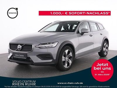 Gebraucht Volvo V60 CC Plus 197 PS (144 kW) 2024 Grau vapour grey / metallic Kombi