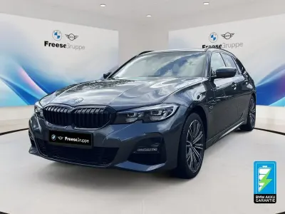 Gebraucht BMW 320e Shadowline 204 PS (150 kW) 2022 Silber Kombi