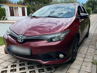 Gebraucht Toyota Auris Touring Sports 136 PS (100 kW) 2017 Rot Kombi