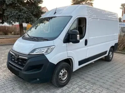 Usata Opel Movano 140 CV (102 kW) 2023 Bianco Furgone