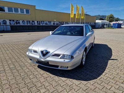 Alfa Romeo 166