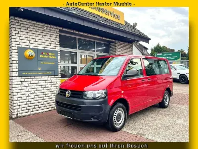 Gebraucht VW Caravelle Trendline 140 PS (102 kW) 2015 Rot Van