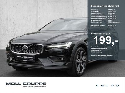 Gebraucht Volvo V60 CC Ultimate 197 PS (144 kW) 2023 Black solid ´stone´ / solid Kombi