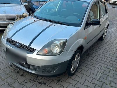 gebraucht Ford Fiesta 1,4 TDCI DPF Grüne Plakette