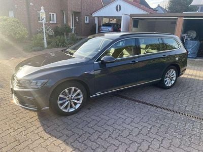 Używany VW Passat GTE 156 KM (114 kW) 2020 Szary Kombi