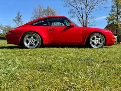 Second-hand Porsche 993 286 CP (210 kW) 1997 Roșu Cabrio