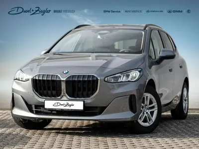 Gebraucht BMW 220 Active Tourer Shadowline 170 PS (125 kW) 2026 Skyscraper grey metallic Van / Kleinbus