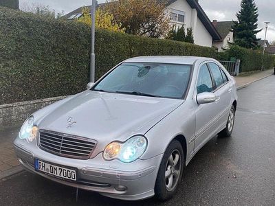Mercedes C200