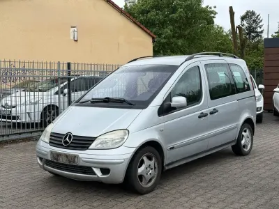 Gebraucht Mercedes Vaneo 102 PS (75 kW) 2003 Silber Van / Kleinbus