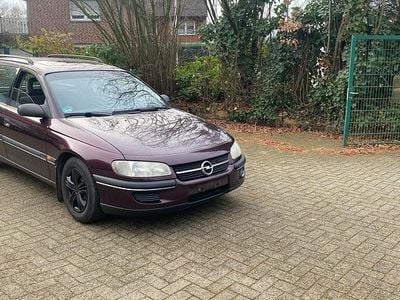 Gebraucht 1994 Opel Omega Kombi | 1.999 €