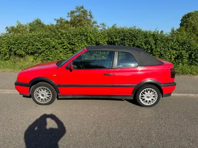 Gebraucht VW Golf 116 PS (85 kW) 1994 Rot Cabrio