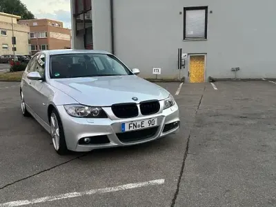 Gebraucht BMW 325 Sport Line 218 PS (160 kW) 2008 Silber Limousine