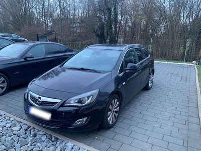 Usata Opel Astra 105 CV (77 kW) 2010 Nero Station wagon
