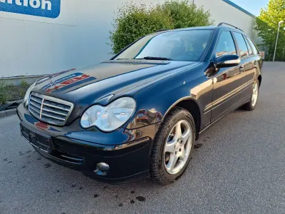 Gebraucht Mercedes C220 Elegance 150 PS (110 kW) 2006 Schwarz Kombi