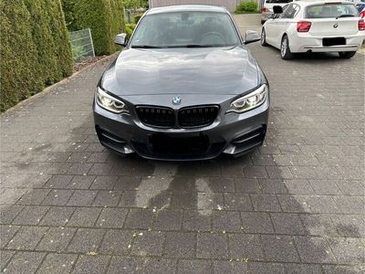 BMW M235