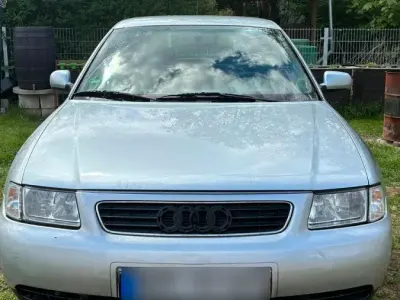 Second-hand Audi A3 100 CP (73 kW) 1996 Argintiu Hatchback