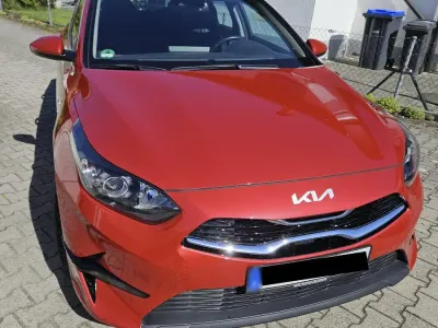 Gebraucht Kia Ceed Vision 160 PS (117 kW) 2022 Rot Kleinwagen