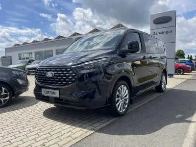 Gebraucht Ford Tourneo Titanium 170 PS (125 kW) 2024 Schwarz Van / Kleinbus