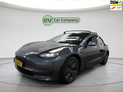 Grau Gebraucht 2020 Tesla Model 3 Long Range AWD Limousine | 20.200 € (Fairer Preis)