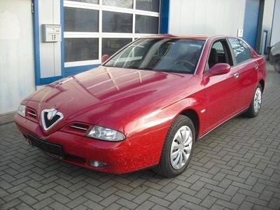 Rot Gebraucht 2001 Alfa Romeo 166 Limousine | 2.999 €