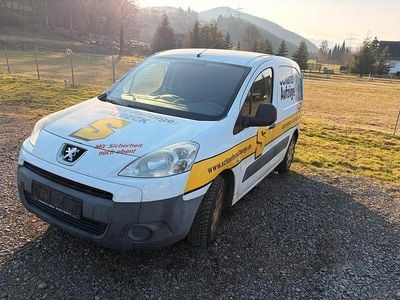 Gebraucht Peugeot Partner 90 PS (66 kW) 2011 Weiß Van / Kleinbus