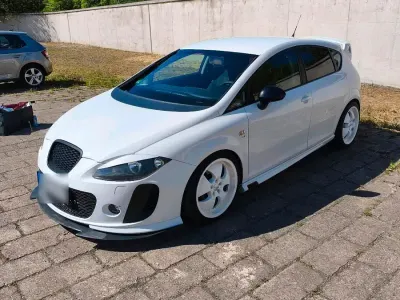 Gebraucht Seat Leon 105 PS (77 kW) 2012 Weiß Kleinwagen
