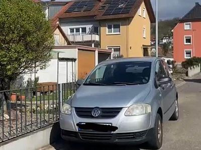 Second-hand VW Fox 63 CP (46 kW) 2005 Argintiu Hatchback