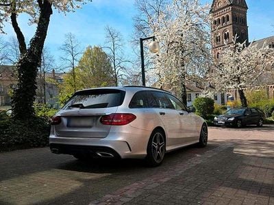 Usata Mercedes C300 258 CV (189 kW) 2020 Grigio Station wagon