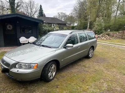 Usata Volvo V70 185 CV (136 kW) 2006 Verde Station wagon