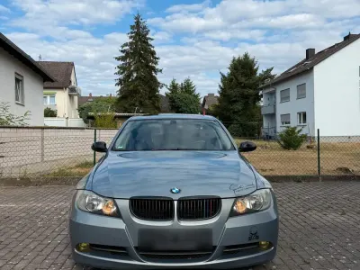 Gebraucht BMW 325 218 PS (160 kW) 2005 Grau Limousine
