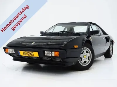 Second-hand Ferrari Mondial 241 CP (177 kW) 1984 Negru Cabrio