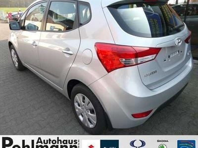 Gebraucht Hyundai ix20 Classic 125 PS (91 kW) 2015 Silber metallic Kleinwagen