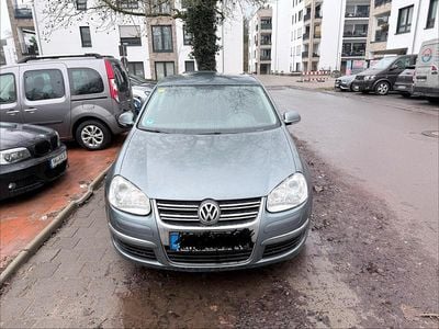 Gebraucht VW Jetta Comfortline 105 PS (77 kW) 2010 Grün Limousine