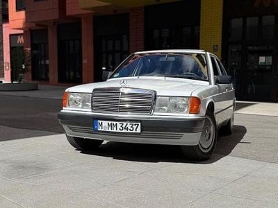 Weiß Gebraucht 1991 Mercedes 190 Limousine | 8.990 €