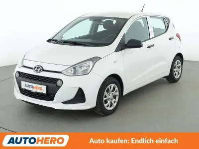 Gebraucht Hyundai i10 Basis 67 PS (49 kW) 2017 Polar white Kleinwagen