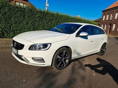 Second-hand Volvo V60 R-Design 190 CP (139 kW) 2018 Alb Break