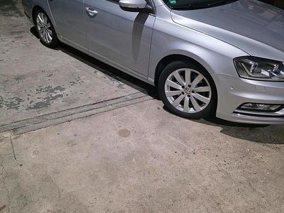 Silber Gebraucht 2014 VW Passat R-line Kombi | 10.500 € (Fairer Preis)
