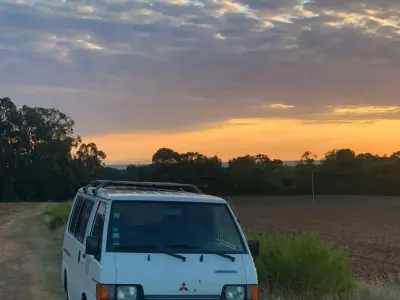 Gebraucht Mitsubishi L300 90 PS (66 kW) 1991 Weiß Van / Kleinbus