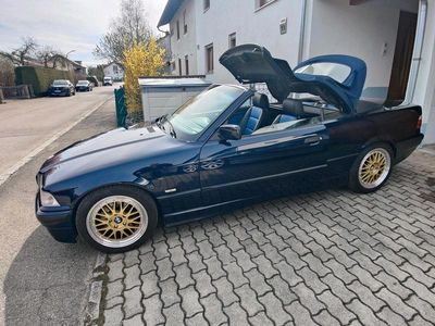 Begagnad BMW 328 M Sport 193 HK (141 kW) 1999 Blå Cab