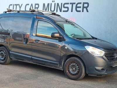 Grau Gebraucht 2016 Dacia Dokker Express Ambiance Van | 3.999 €