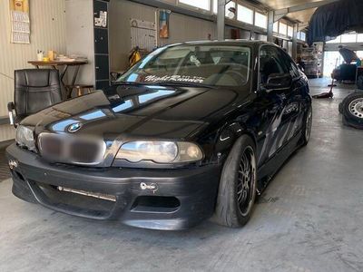 BMW 323
