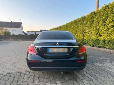 Mercedes E220