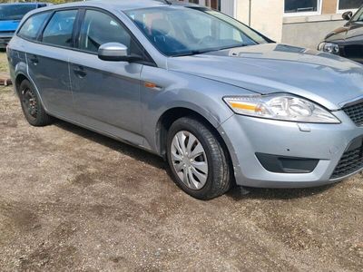 gebraucht Ford Mondeo Turnier 1.6 Benzin