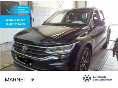 Gebraucht VW Tiguan Active 150 PS (110 kW) 2022 Schwarz SUV